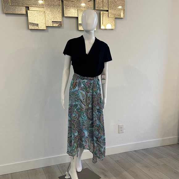 SLNY Asymmetrical Dress in Black and Teal - Picture 2 of 7